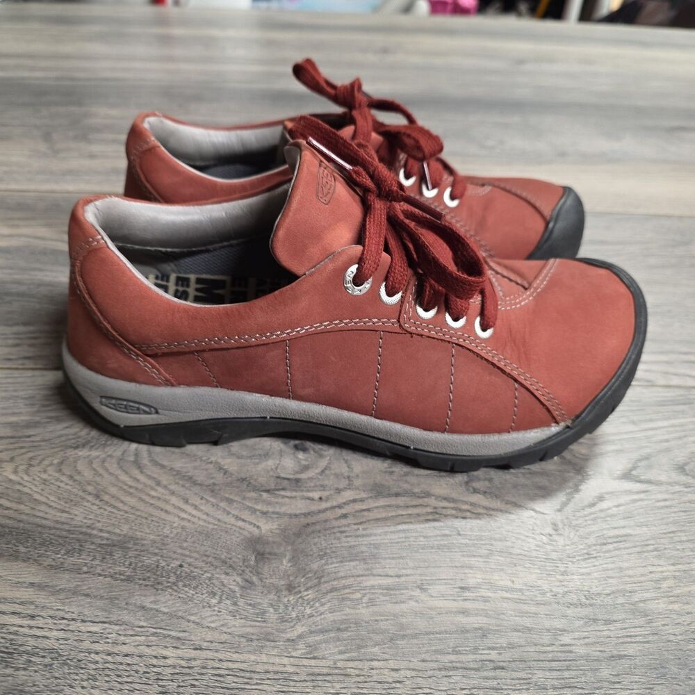 KEEN Reisen 1011444 Red Suede Lace Up Sneakers Women's Size 7.5